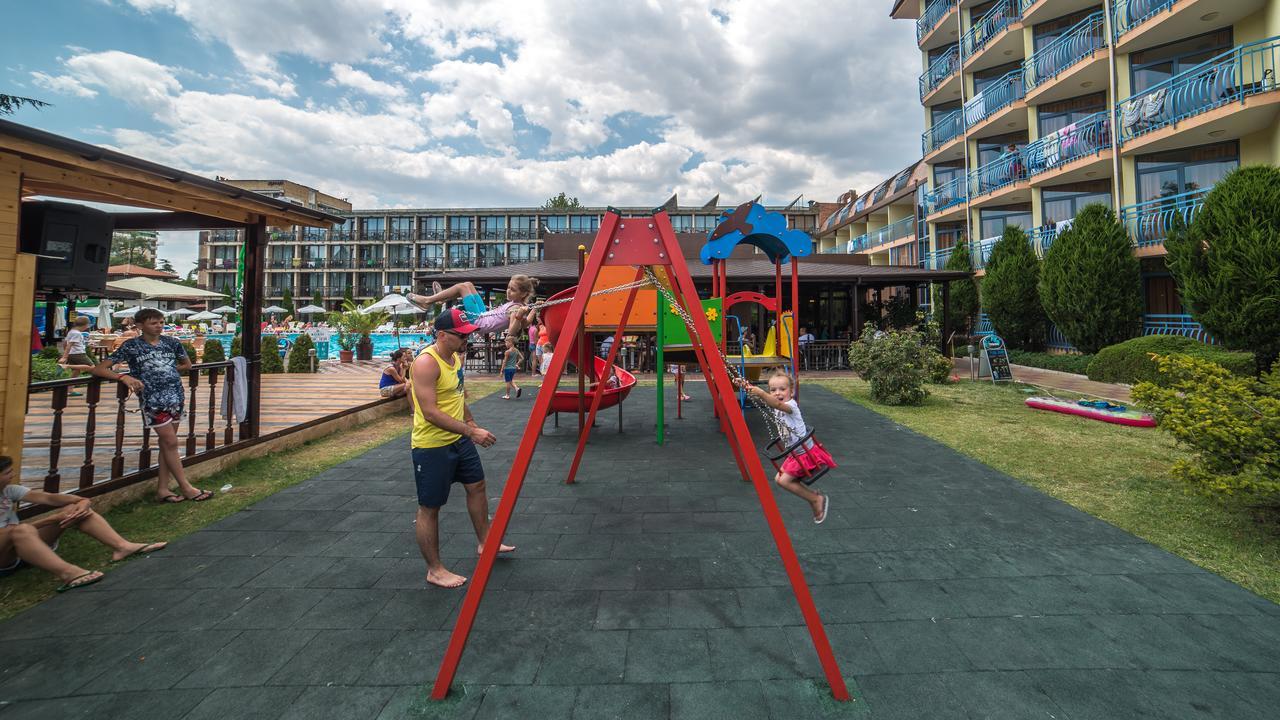 Hotel Baikal Pantai Sunny Luaran gambar