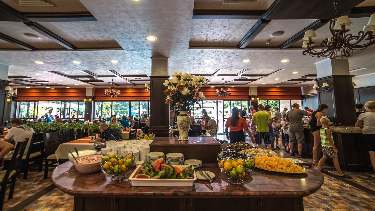 Hotel Baikal Pantai Sunny Luaran gambar