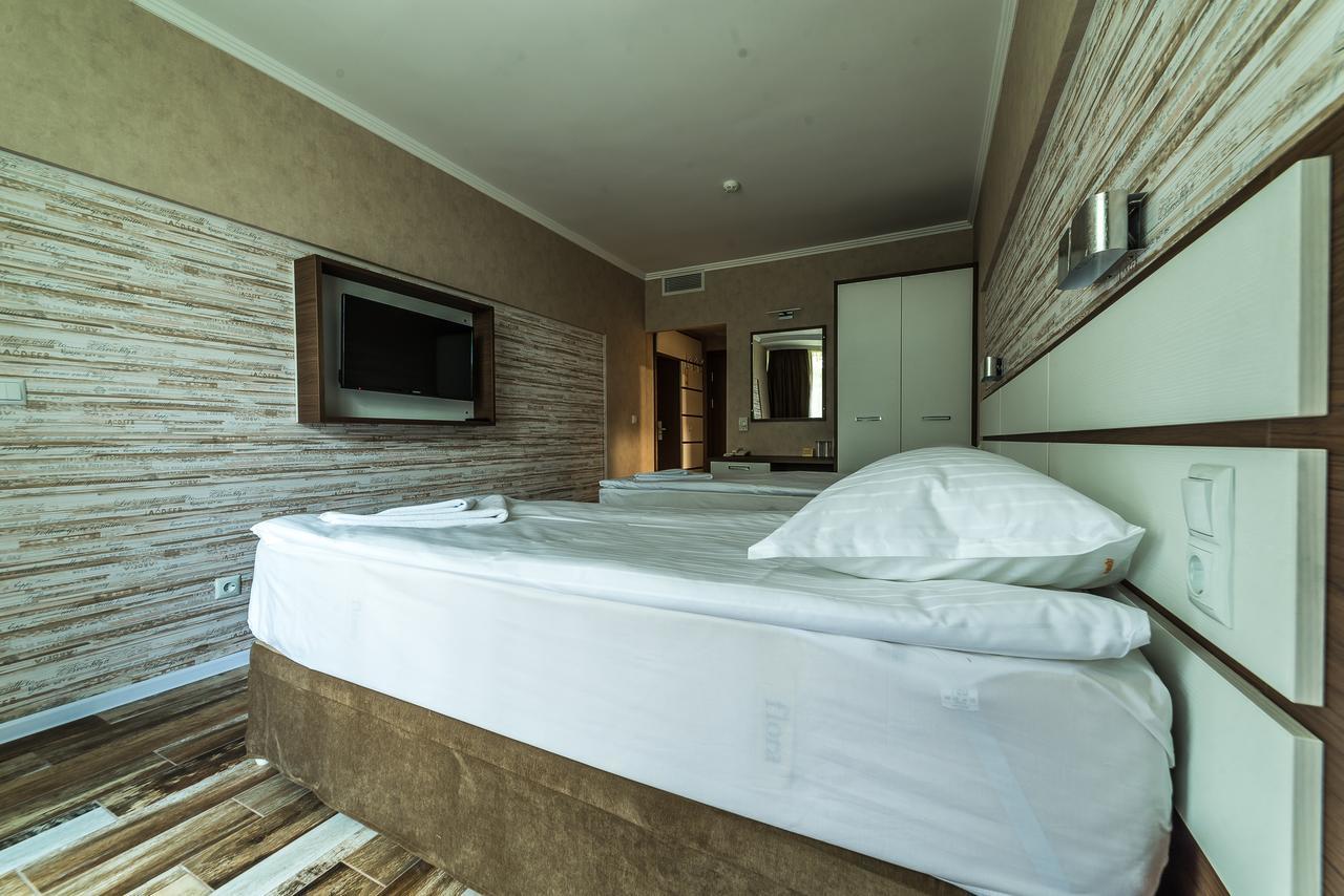 Hotel Baikal Pantai Sunny Luaran gambar