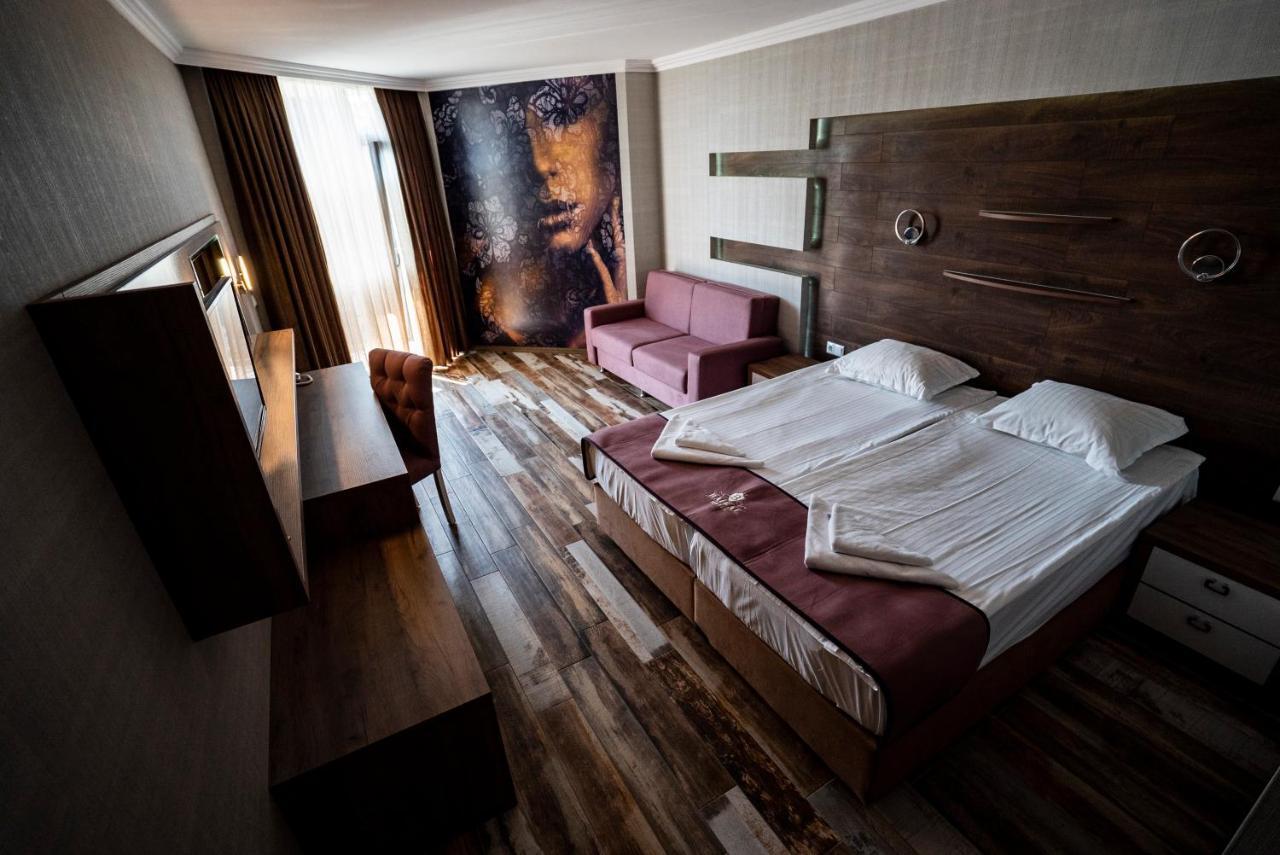 Hotel Baikal Pantai Sunny Luaran gambar